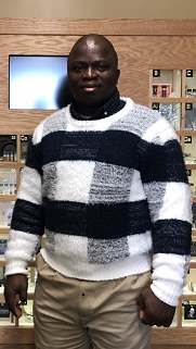 Headshot of Isiaka Owolabi